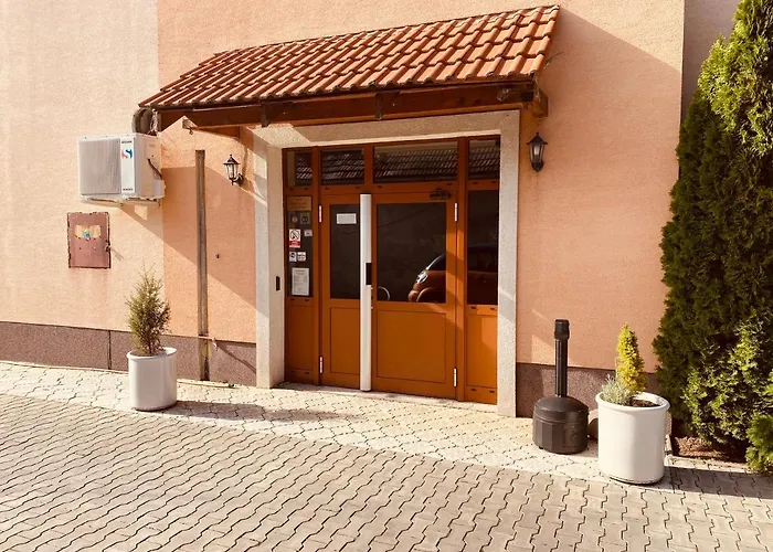 Rusovský 2* Bratislava