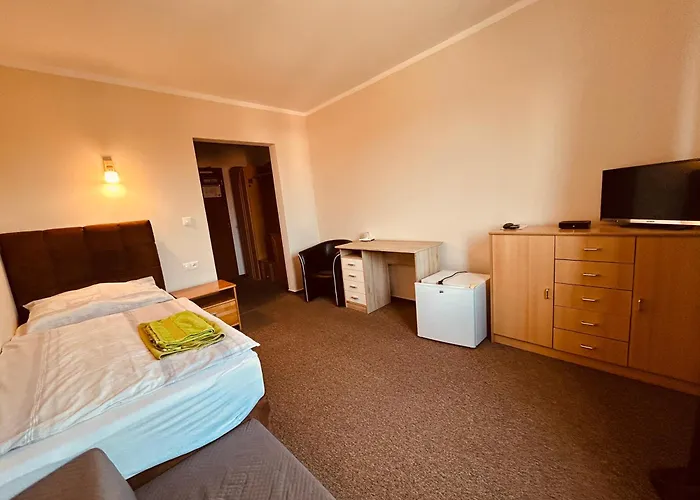 罗索维斯基旅馆 2* 布拉迪斯拉发