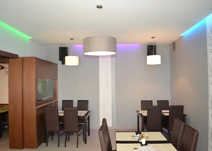 罗索维斯基旅馆