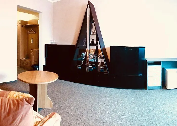 罗索维斯基旅馆 招待所 布拉迪斯拉发